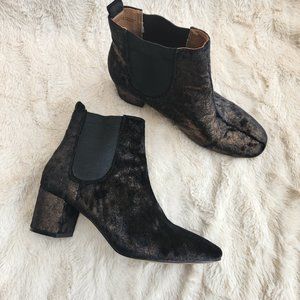 REPORT metallic black / bronze heeled boots